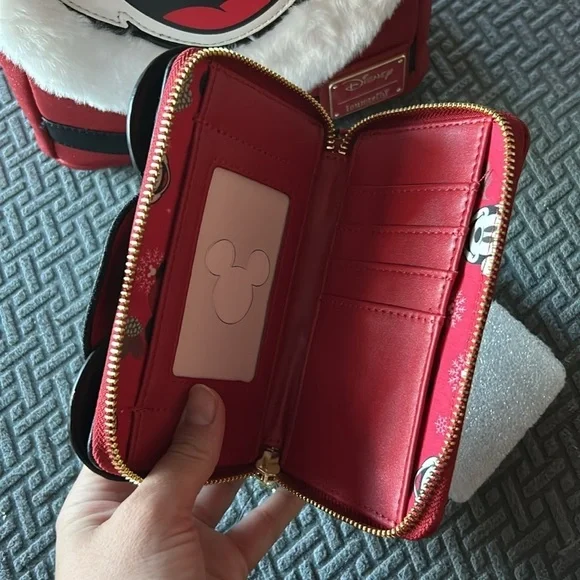 NWT Disney Mickey Mouse Santa Christmas Mini Backpack and Matching Wallet - Picture 8 of 11